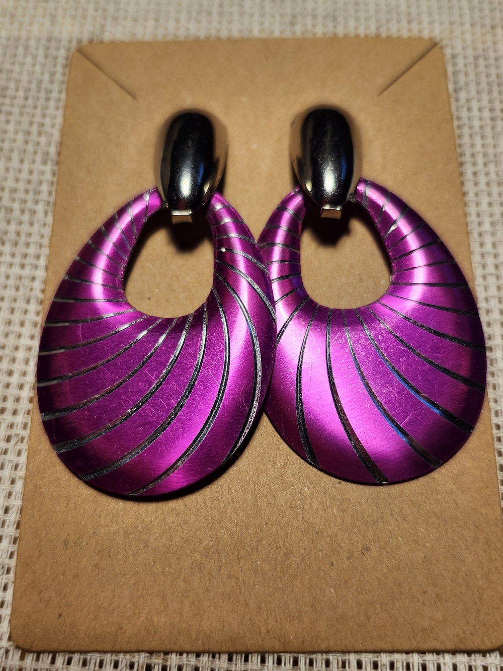 Vintage 80s Magenta Purple Metallic Door Knocker Drop Earrings